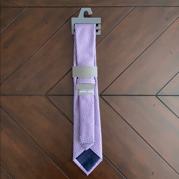 NEW MICHAEL KORS MENS NECKTIE FULL LENGTH - Picture 2 of 3